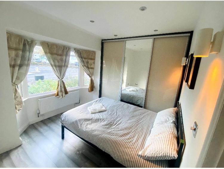 Villa Runu à Oxford Extérieur photo